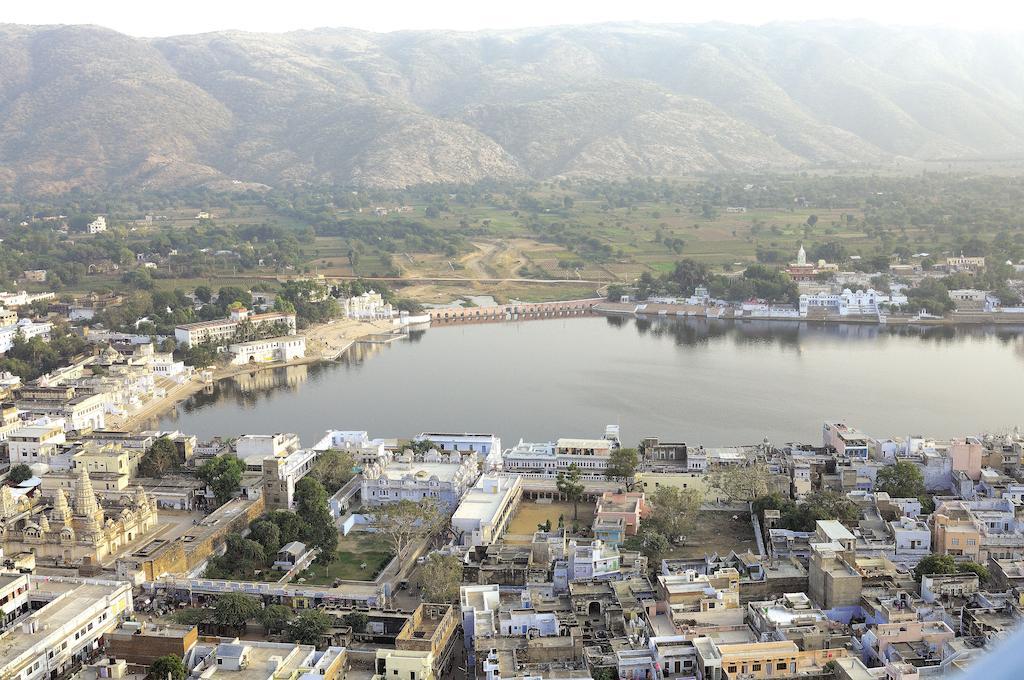 Hotel Pushkar Palace Exterior photo